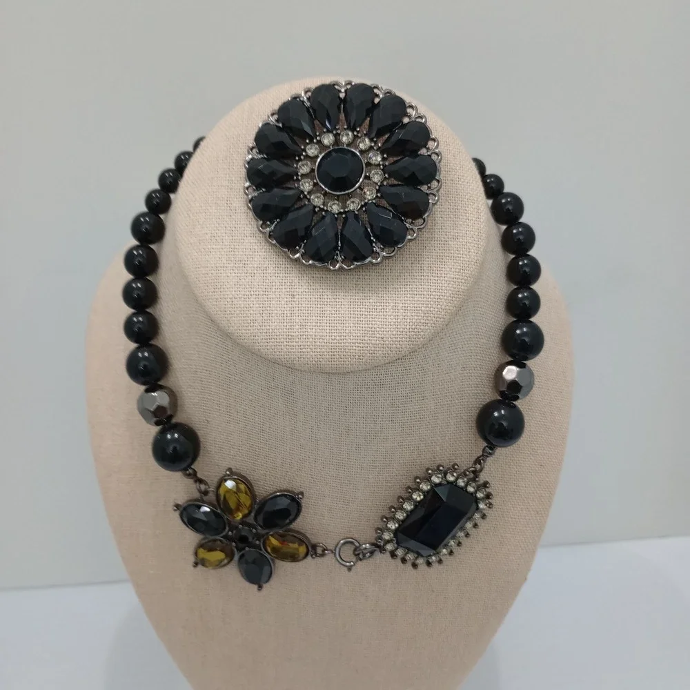 Premier Designs Black Beaded‎ Floral Statement Necklace w/ Detachable Brooch